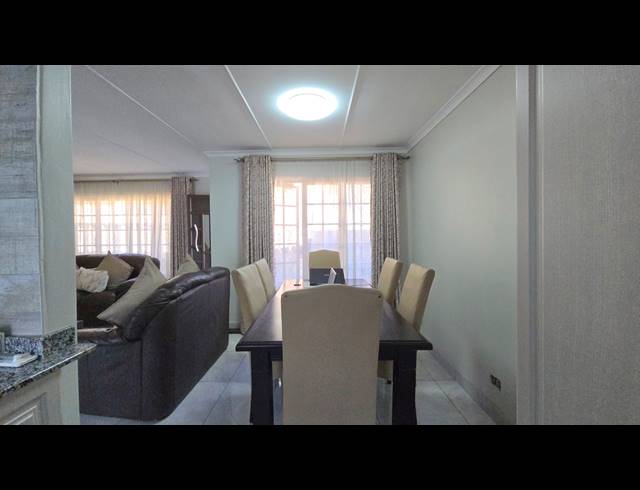 4 BEDROOM HOUSE FOR SALE IN ESCOMBE